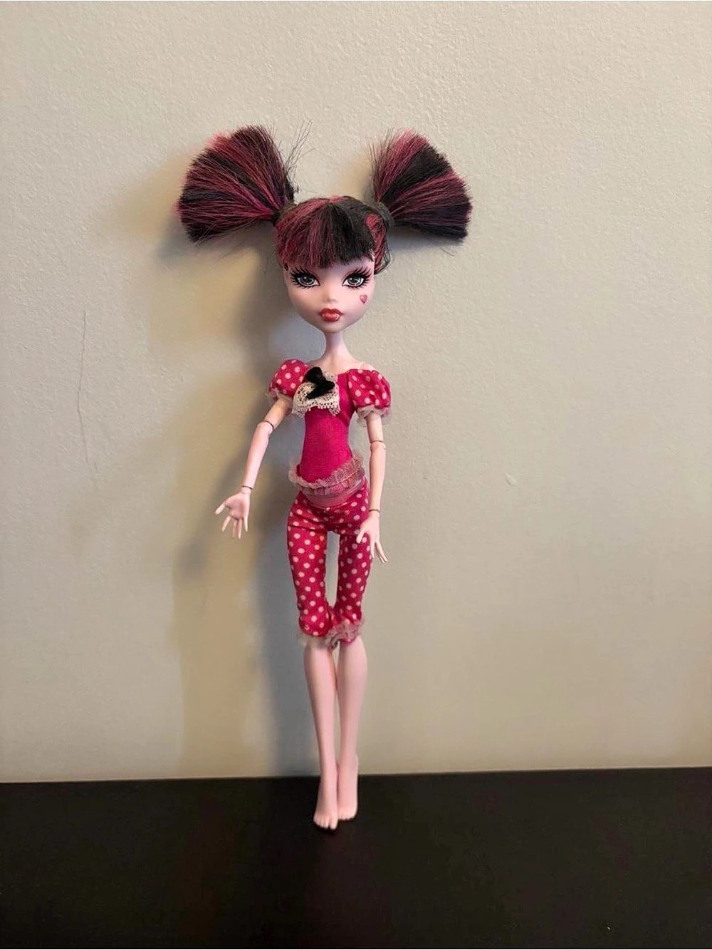 Mattel Monster High Dead Tired Draculaura Fashion Doll Pink & Red